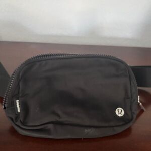 lululemon athletica Men's Black Belt Bag
